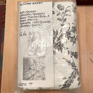 NWT IKEA Alvine Kvist Full/Queen Duvet Cover and Pillowcases